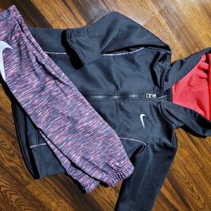 Nike toddler 18M dri-fit Nike set